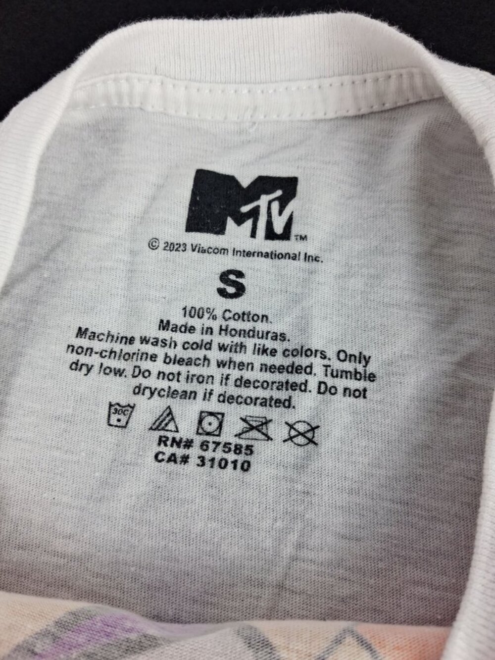 MTV Retro Graphic White T-Shirt Smiley Face Logo Music Television Size Small - Picture 4 of 9